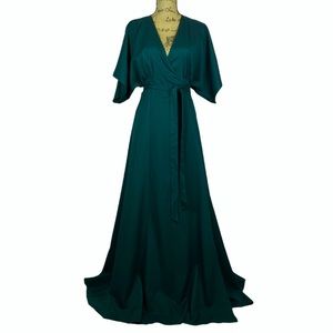 Aakaa NWOT Emerald Green Dolman Sleeve Wrap Dress Small